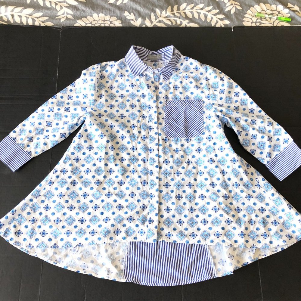 Andrade Women White Blue Floral Stripped Button Down Shirt Top size S Swing CJ